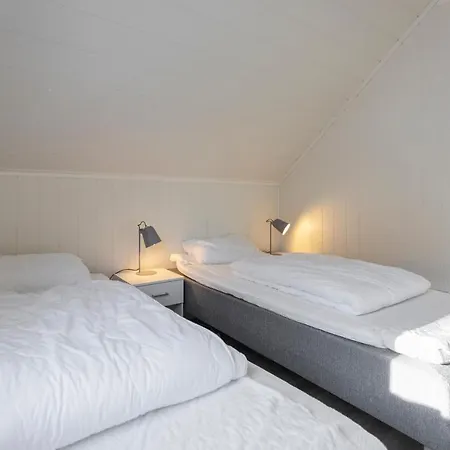 Naeroysund Rorbuer As Lodge *