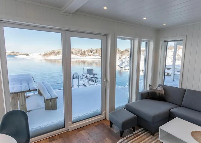 Naeroysund Rorbuer As